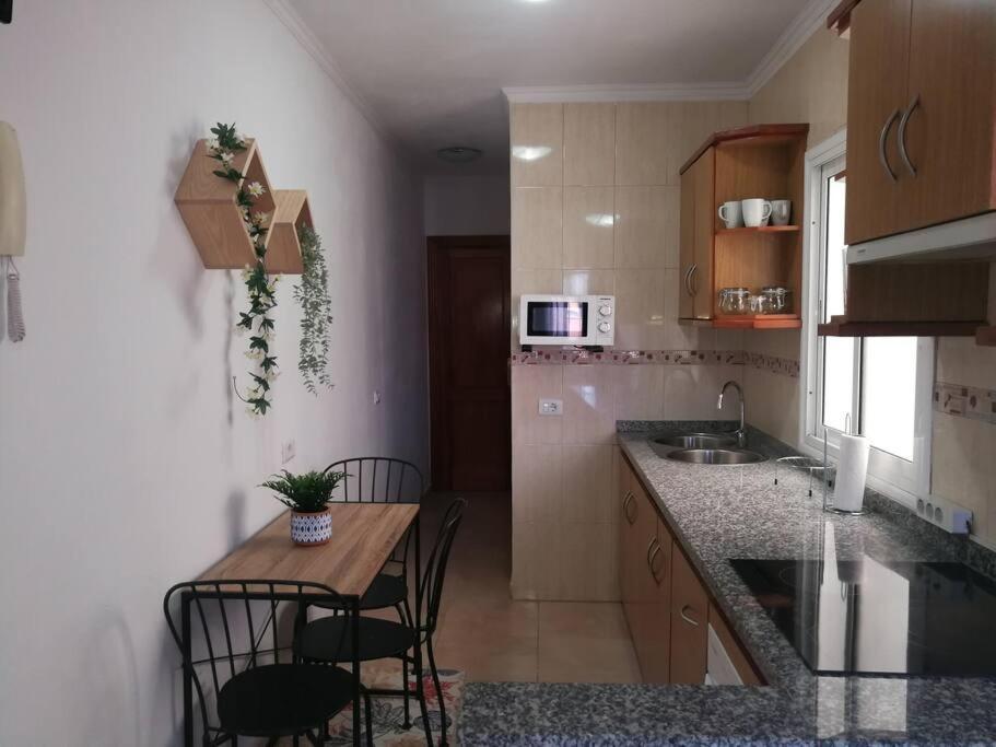 Acogedor Atico Con Terraza En San Cristobal De La Laguna Buitenkant foto